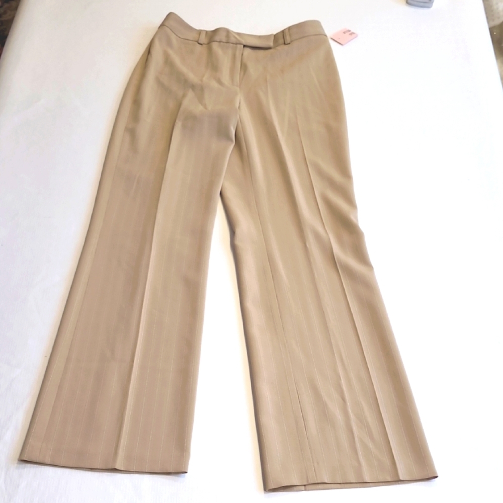 Simply Manakin Tanned Womans Pants